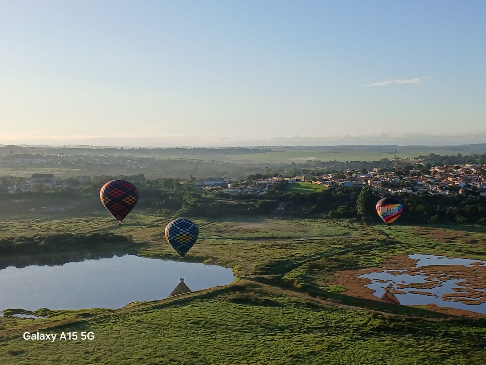 Balões ao amanhecer em Boituva/SP